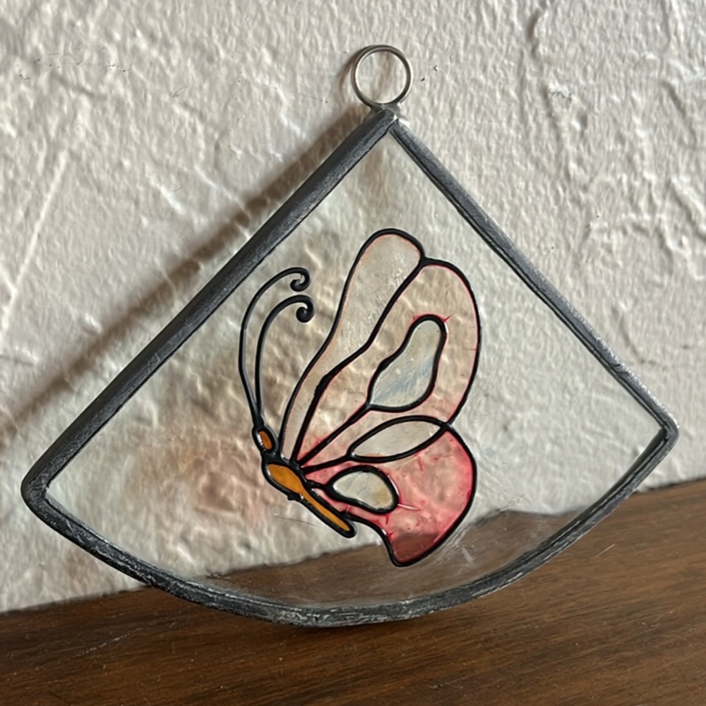 🦋Stained Glass Pink Butterfly Metal and Glass Hanging Art Suncatcher🦋